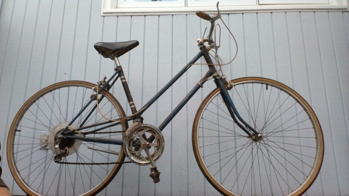 VINTAGE 60's/early 70's? Raleigh Record Mixte 10 Speed VINTAGE 60's/early 70's? Raleigh Record Mixte 10 Speed