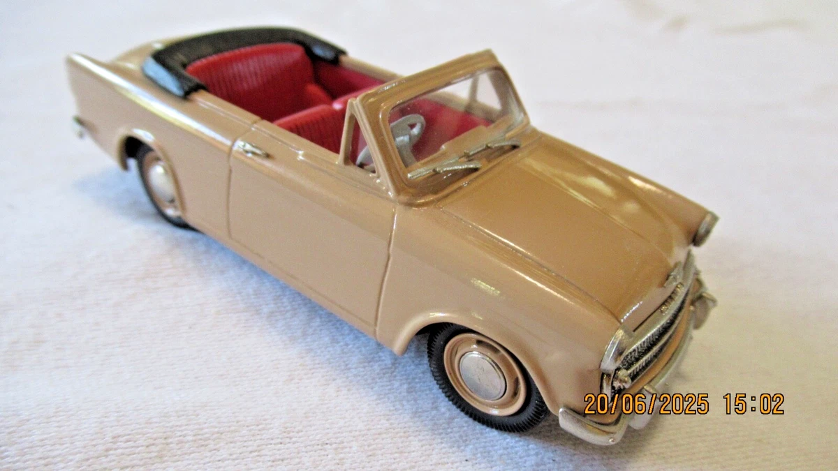 Lansdowne Models 1970 Hillman Avenger 4-door De Luxe 1/43 White