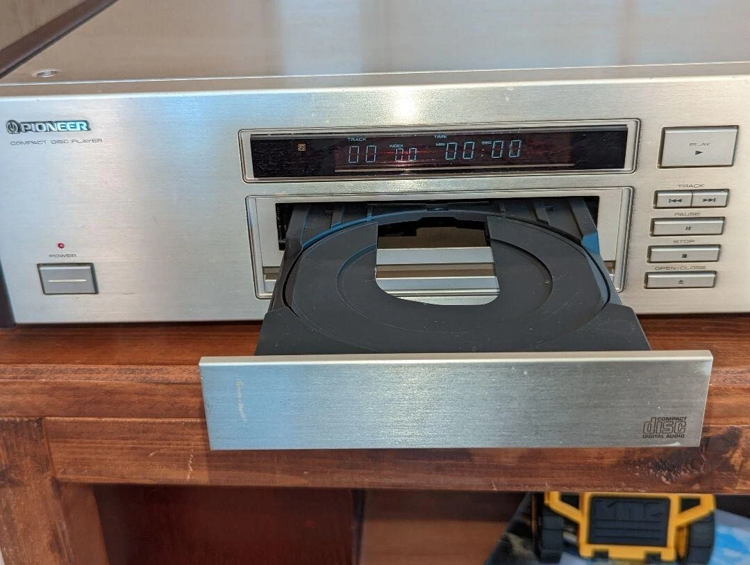 Pioneer PD-2000LTD CD Player Compact Disc Limited Model w/ Remote