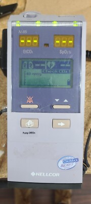 NELLCOR N-85  Handheld Capnograph Monitor SPO2 CO2 pictured ''check co2 Error'' 