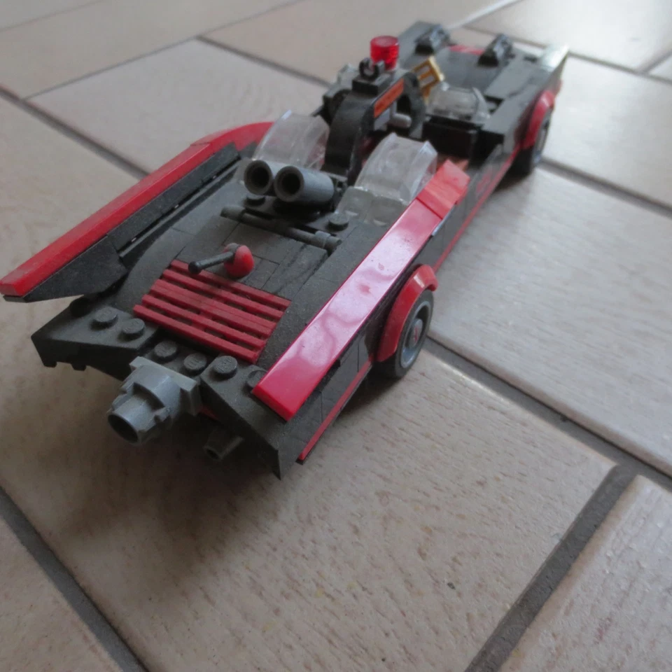 USED LEGO 76052 DC COMICS SUPER HEROES BATMAN CLASSIC TV SERIES VEHICLES LOT  - Image 4 of 4