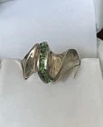 Vintage Sz 10 Sterling 925 Silver Ring; 7 Green Gem Stones “Wave Design”