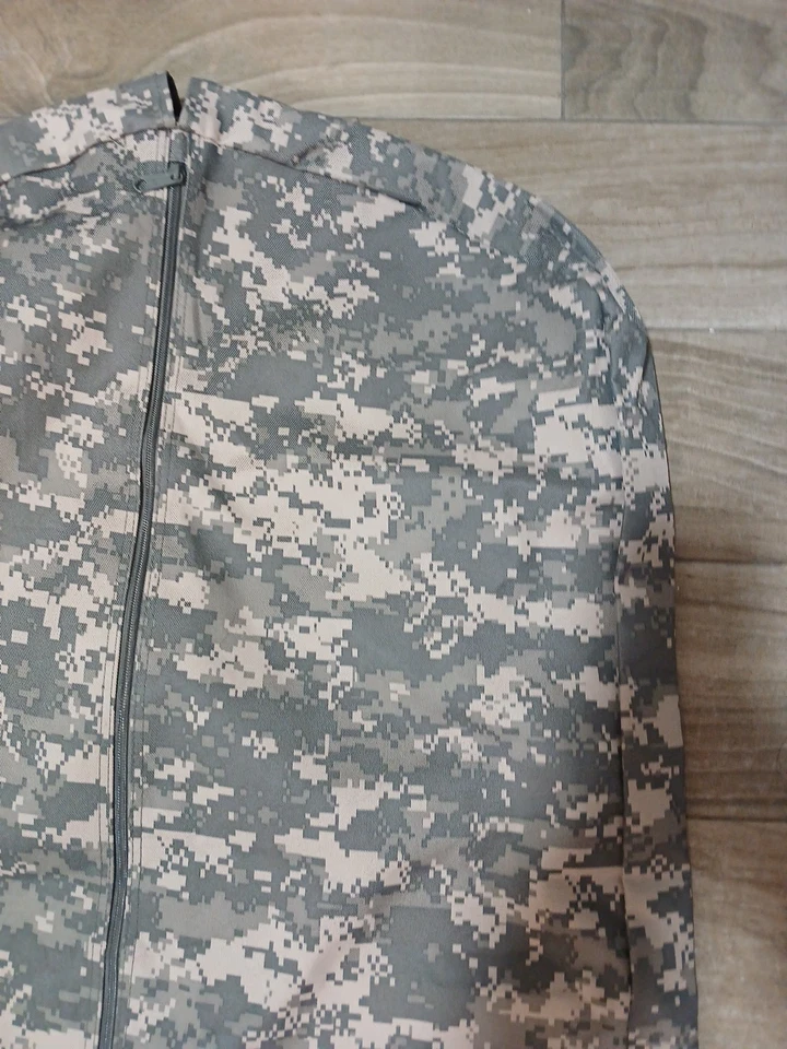 Bolsa de ropa de equipaje Mercury camuflada táctica 36" H x 24" W x 5" D camuflaje Foto 3 de 4