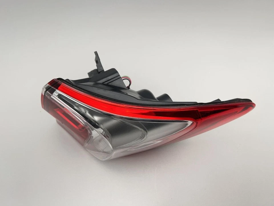 Luz trasera derecha Acura RDX 2016-2018 montada en cuarto 3,5 L a AWD 78 K - base - 47279 Foto 4 de 4