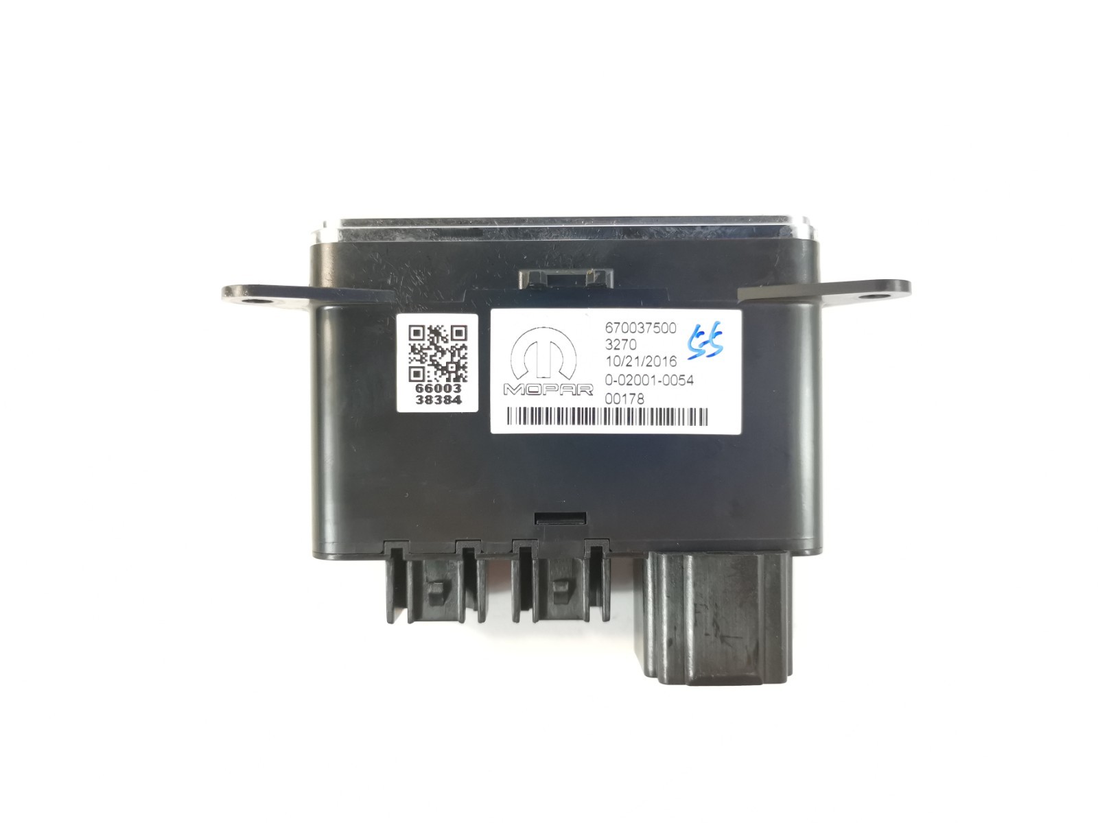 Maserati Levante Diesel 2017 Charging port P/N 670037500