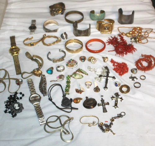 Lot VTG & Costume Jewelry Unsearched Unmarked Watch Cross Bracelets Cameo Rings