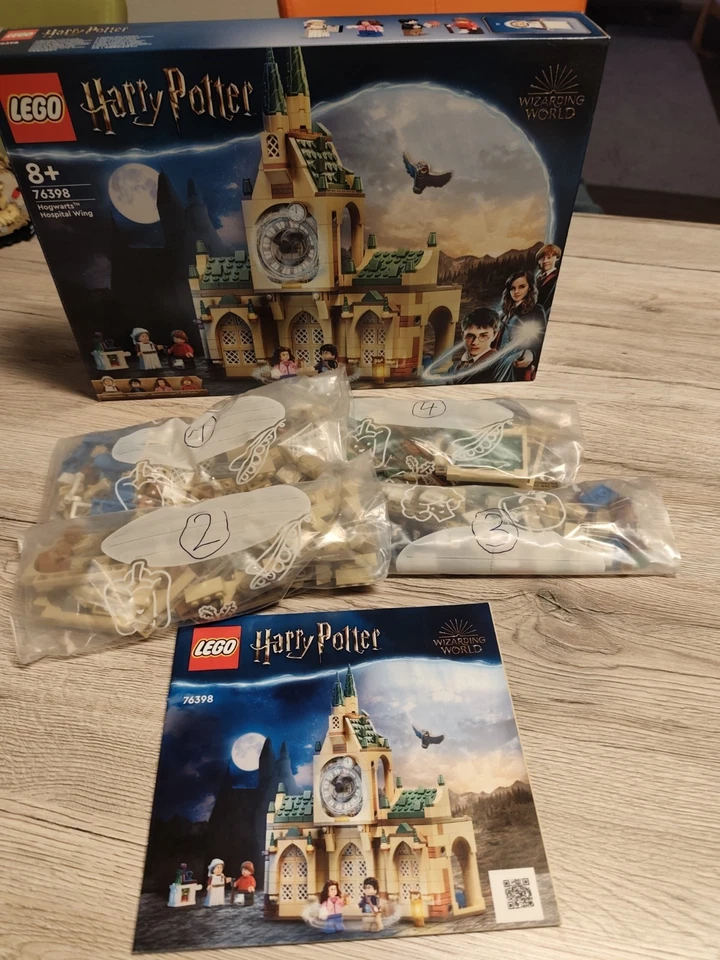LEGO Harry Potter 76398 Hogwarts Hospital Wing, Foto 2 von 3