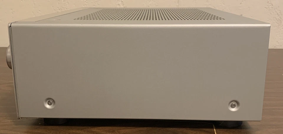 Sony STR-DA1000ES 7.1 Channel, 100 Watts per Channel AV Receiver - Silver - Image 2 of 4