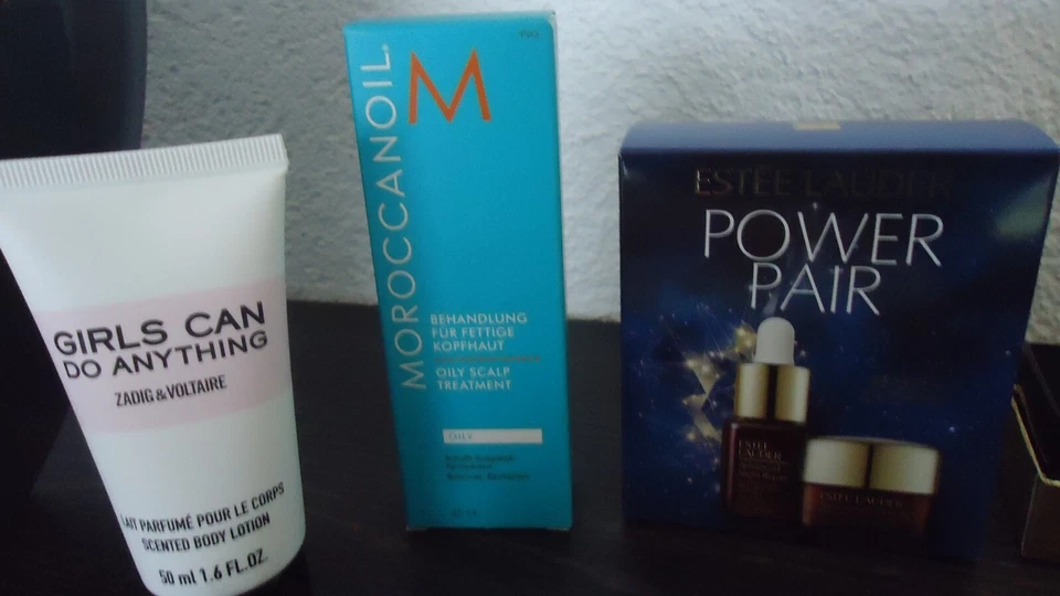 Moschino Gold eau parfüm 30 ml, Estee Lauder und Zugaben - Bild 3 von 4