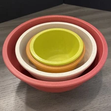 Nesting Bowls Set Of 4  ~ Heavy Duty ~  Unmarked ~ Plastic ~ Muted Colors