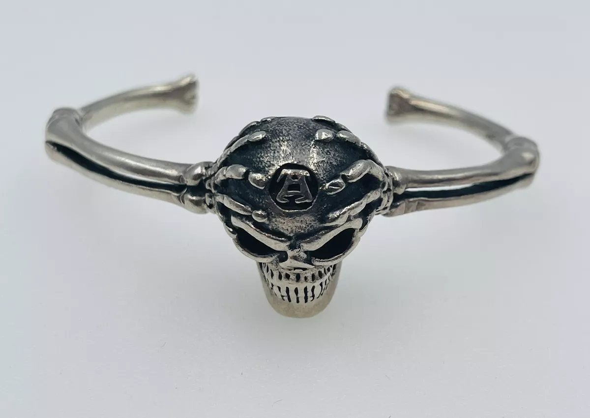 Gothic Handmade Skull Skeleton Bone Hand Bracelet with Ring Adjustable Ring  Bracelet Punk Rock Exaggerated Metal for Men and Women Jewellery, Metal :  Amazon.de: Fashion