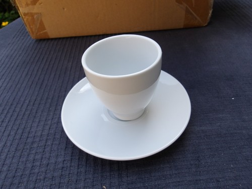 Nuevo juego de 4 tazas y platillos de café espresso de porcelana blanca Guy Degrenne - Imagen 6 de 11