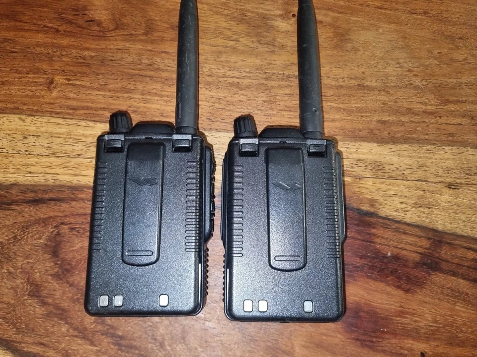 2x Yaesu VX-8GE Dual Band Built in GPS Handheld Transceiver 144 and 430 MHz's - Image 2 of 4