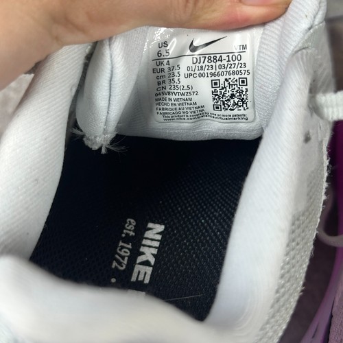 Scarpe da corsa Nike Zoom Winflo 10 donna 6,5 bianco nero viola DJ7884-100 - Foto 17 di 23