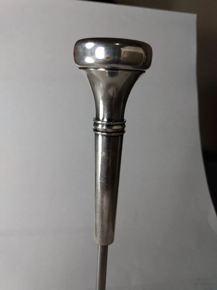 Boquilla trompeta plateada SELMER PARIS "ESPECIAL 5" DOBLE TAZA Foto 4 de 4