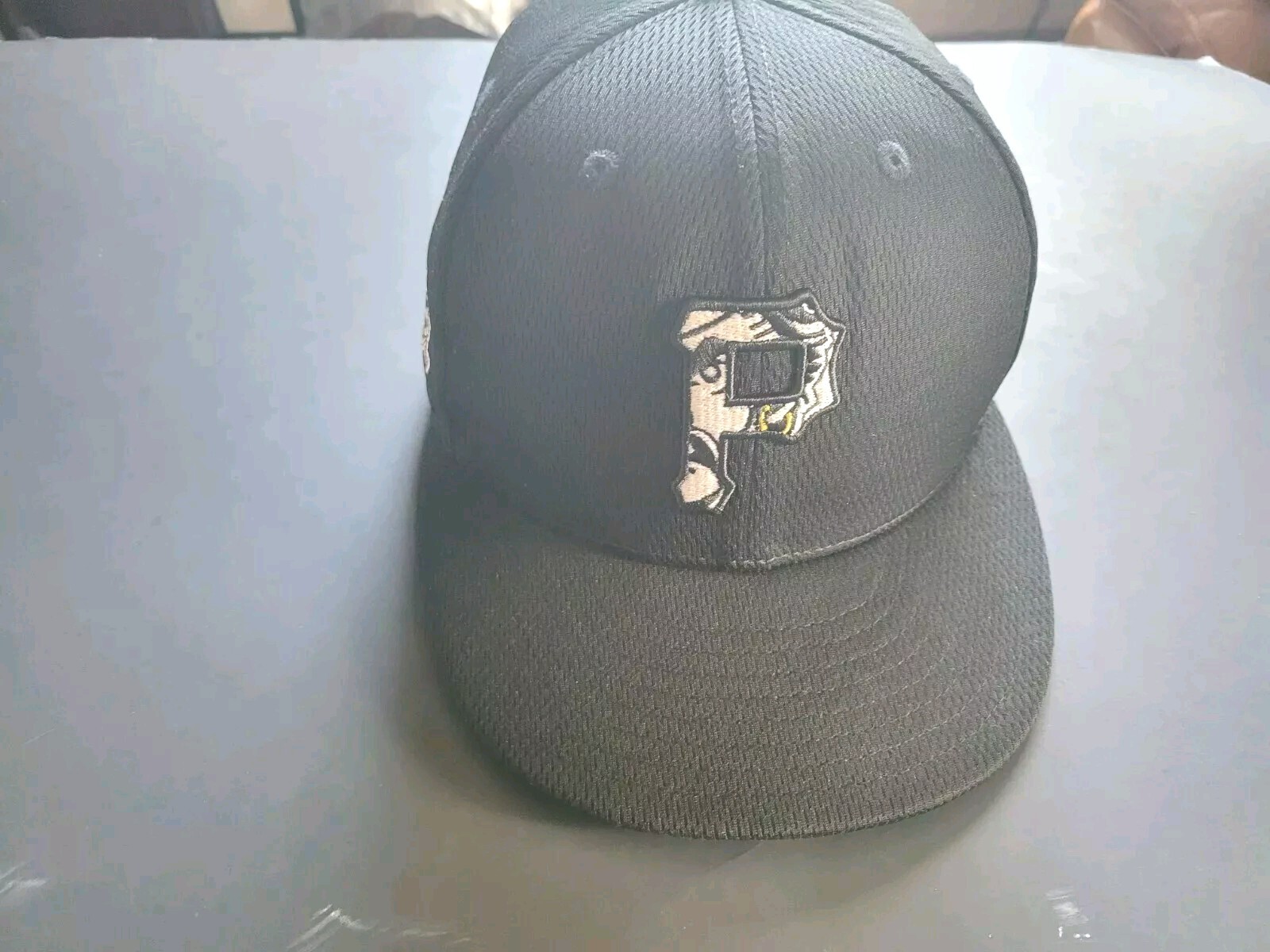 Picture 1 of 6