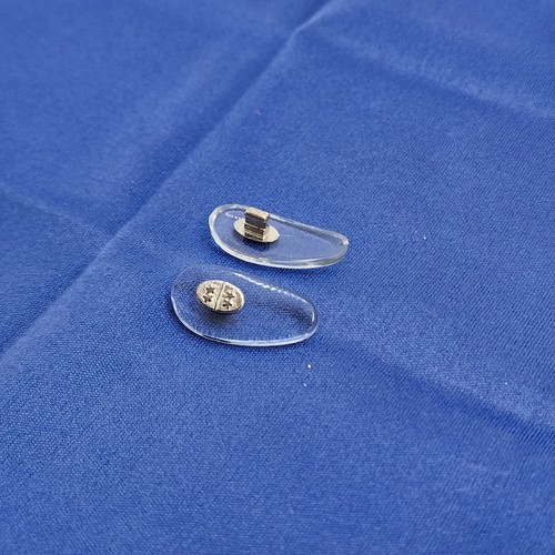 NOS Vintage Luxottica Vinyl Snap in Nose Pads Silver Post - Picture 2 of 4