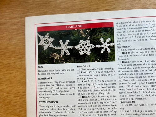 3 Herrschners Crochet Patterns 1990-1992 Ornaments, Gifts, Pets, Sweaters, + - Picture 3 of 22