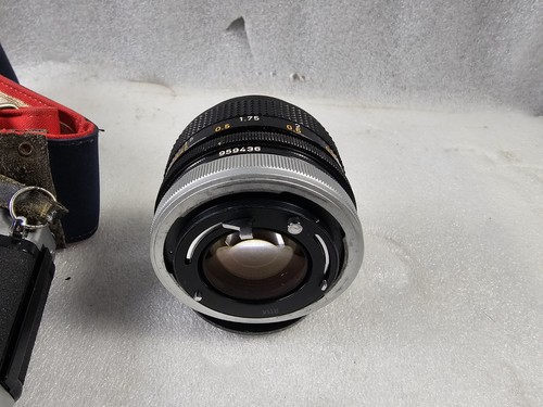 Canon AE-1 35mm Spiegelreflexkamera mit 50mm f/1:1.4 S.S.C Objektiv mit neuem Akku, n. neuwertig. - Bild 7 von 14