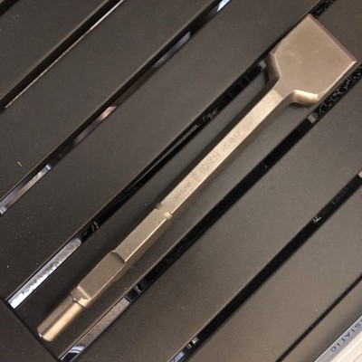 BOSCH  HS1817 2'' X 12'' Round Hex Spine Flat Chisel New!!  ''SHIPS FREE''