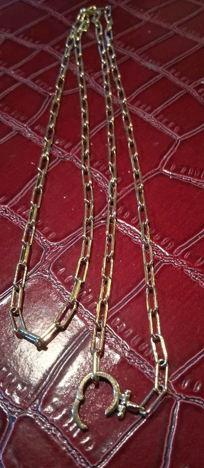 Collar Clip Chapado en Oro 14K con Colgante Círculo Entrelazado Foto 3 de 3