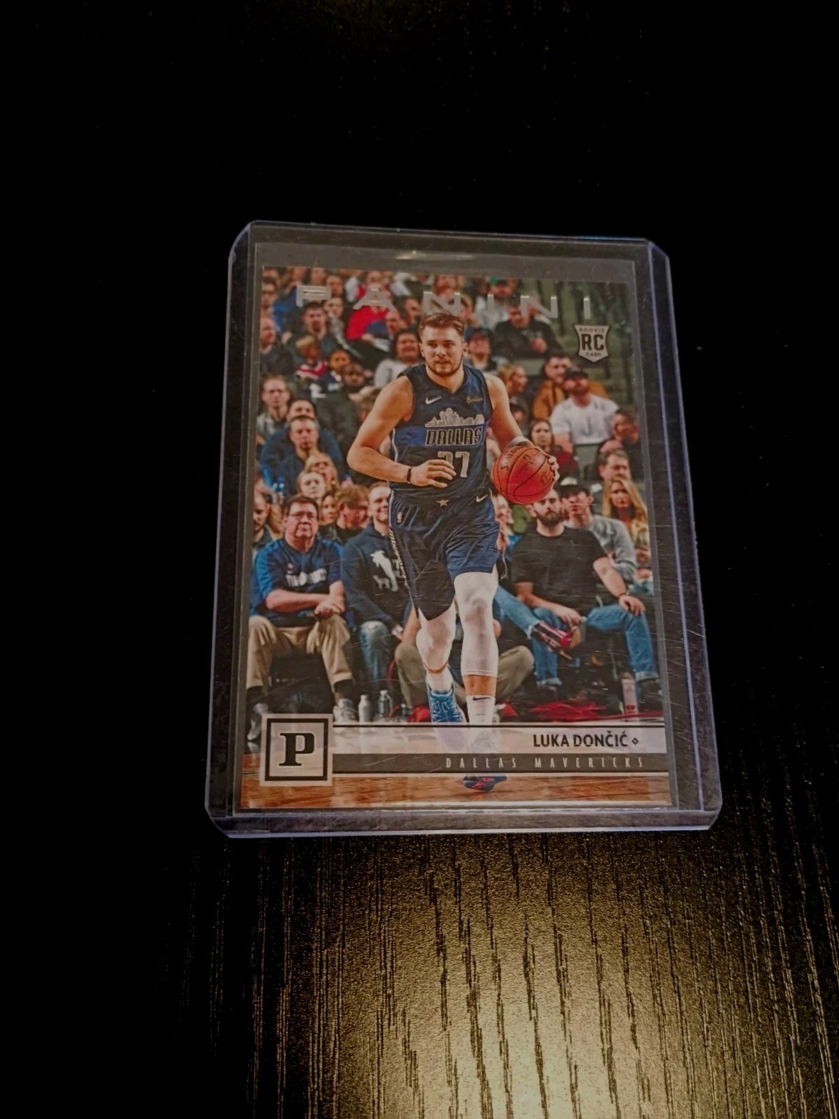 2018-19 PANINI CHRONICLES LUKA DONCIC #111 ROOKIE CARD MAVERICKS LAKERS RC