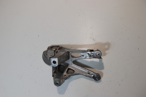 BMW M3 M4 F80 F82 F83 S55B30A 3.0 RIGHT SIDE ENGINE MOUNT BRACKET 2284204 - Picture 7 of 7