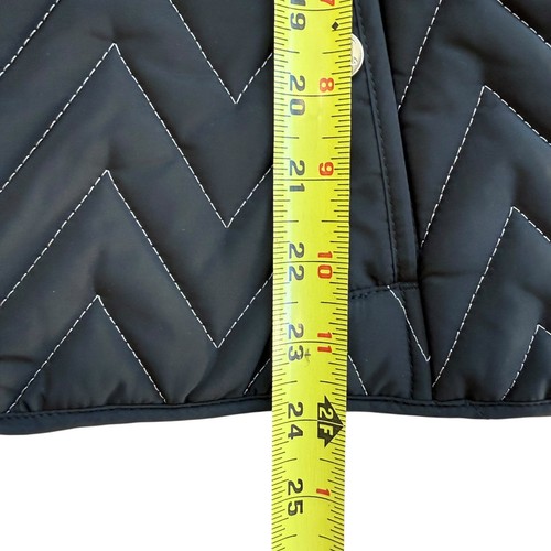 Ariat Women's Ashley Insulated Vest Black Quilted Chevron Size Medium 10046713 - Picture 8 of 17