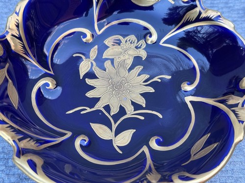 ECHT KOBALT BOWL J.L. MENAU COBALT BLUE GOLD LEAF VICTORIAN FLORAL VINE DESIGNS - Picture 10 of 10