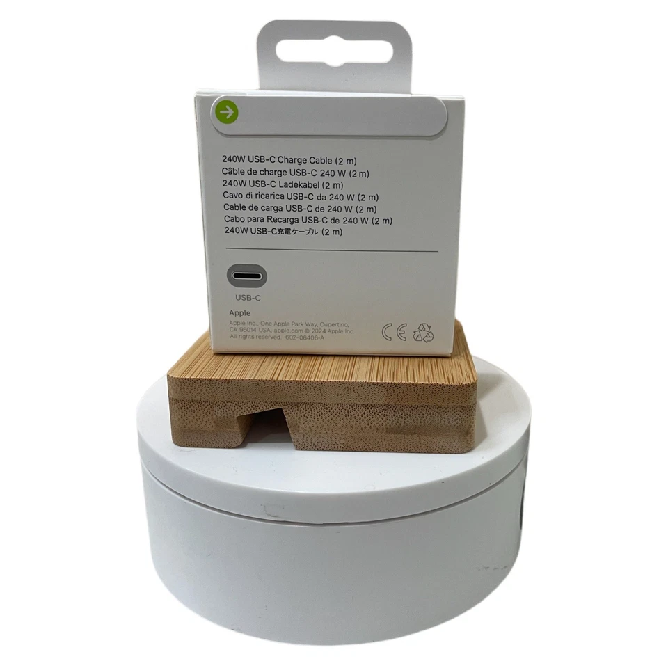 iPhone 16 Pro 2m / 6ft Genuine USB C To C Charge Cable Braided, Woven 240W. NEW - Image 3 of 4