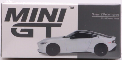 Mini GT 2023 Nissan Z Performance Everest White LHD 1:64 Scale 3