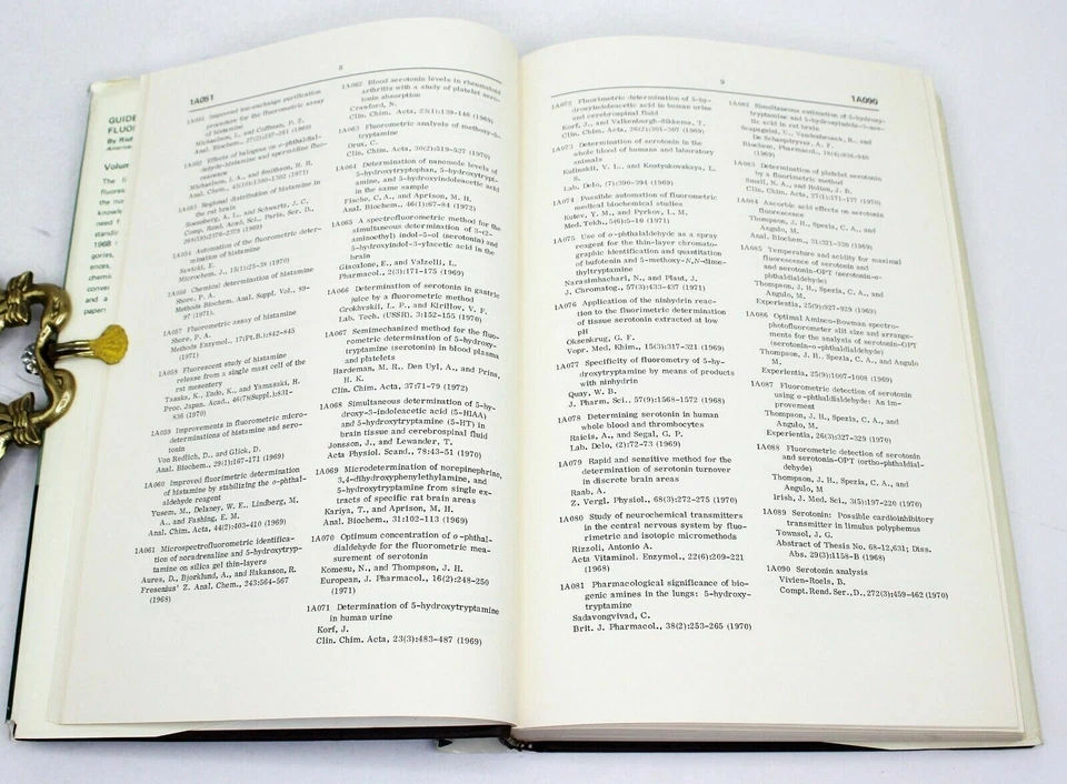 GUIDE TO FLUORESCENCE LITERATURE Vol 3 R.A. Passwater 1974 Central Ref Guide - Image 4 of 4