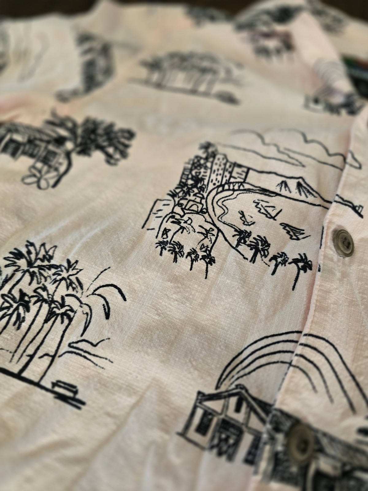 M's Kaka'ako 2020 Pataloha Honolulu Opening Shirt Youth Size 14 XL Pink