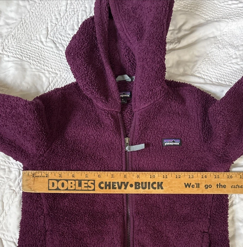 Chaqueta Patagonia Niñas Mediana 10 Púrpura Los Gatos Vellón Difuso Sudadera con Capucha Foto 4 de 4