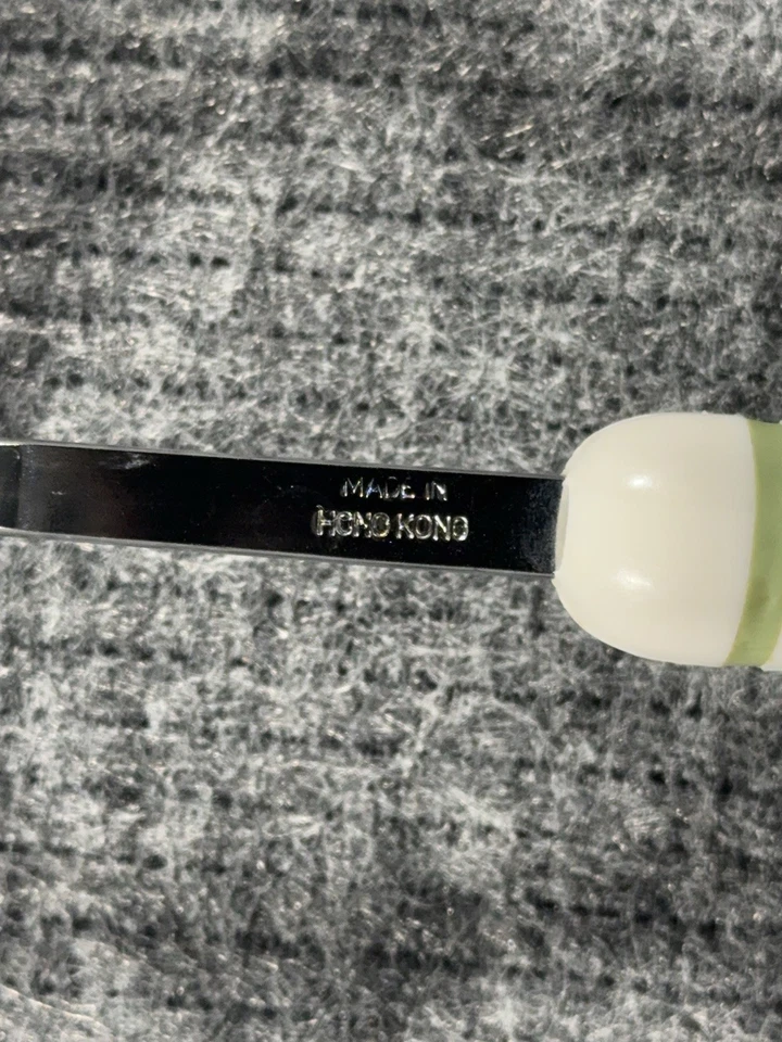 Espátula ranurada de plástico azul vintage | Utensilio de cocina moderno de mediados de siglo Foto 4 de 4