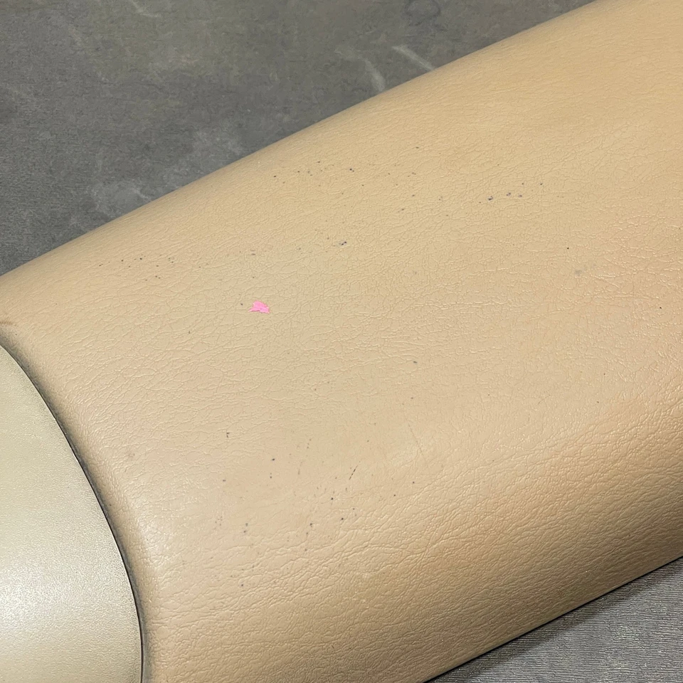 Оригинальная бежевая виниловая центральная консоль подлокотник крышка 14 дюймов для Dodge Durango Dakota 1998-2000 годов выпуска - Изображение 4 из 4