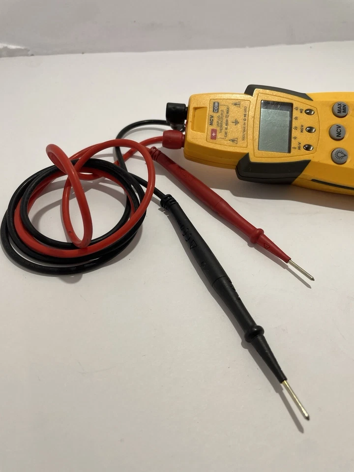 Fieldpiece HS36 Manual Ranging Digital Multimeter for HVAC/R - Image 2 of 4