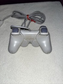 2x PLAYSTATION 2 PS2 Sony Controllers SCPH-10010 & SCPH-110 & 2 Memory 8mg Cards