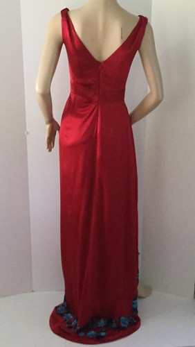 Carolina Herrera Vestido de seda rojo adornado (talla 2) - MSRP $4999.00 - Imagen 6 de 12