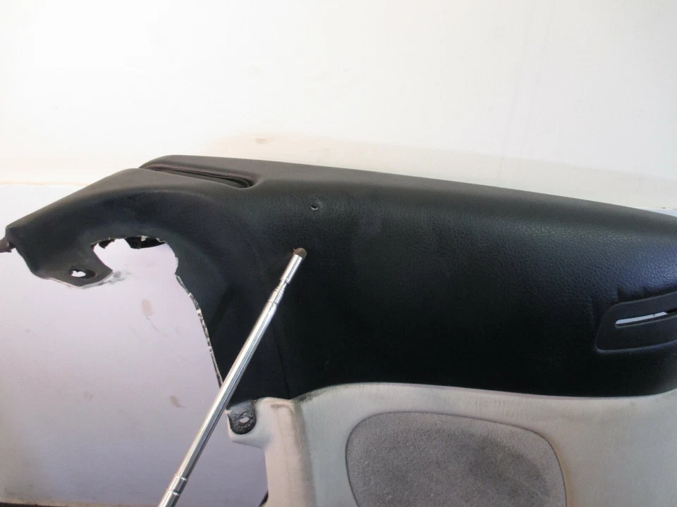 Lexus SC430 2002 3UZ-FE conductor cuarto trasero izquierdo panel moldura (Tan-LA00) defectuoso Foto 2 de 4