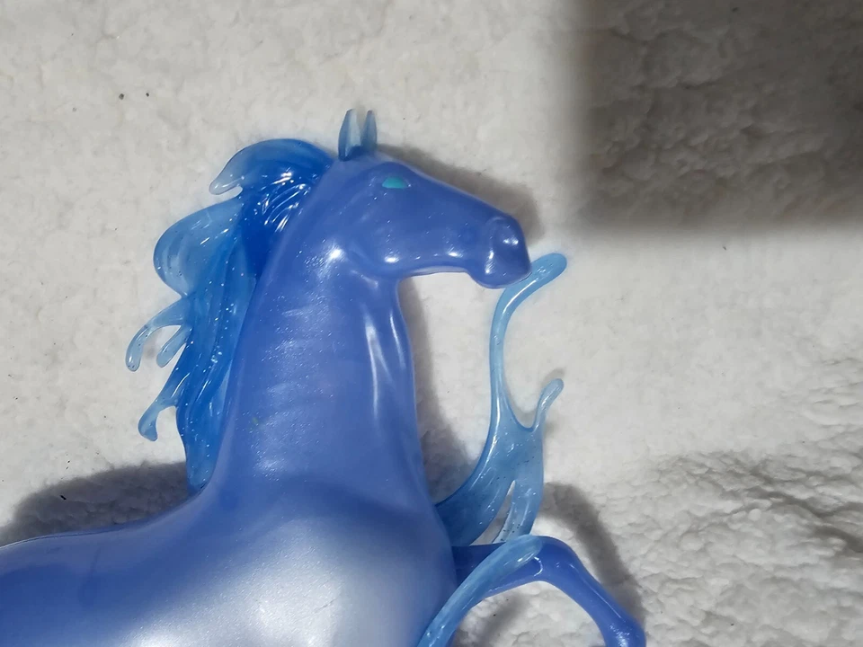 Disney Mattel Frozen 2 The Nokk Water Spirit Caballo Guardián Figura Juguete Azul 10" Foto 4 de 4