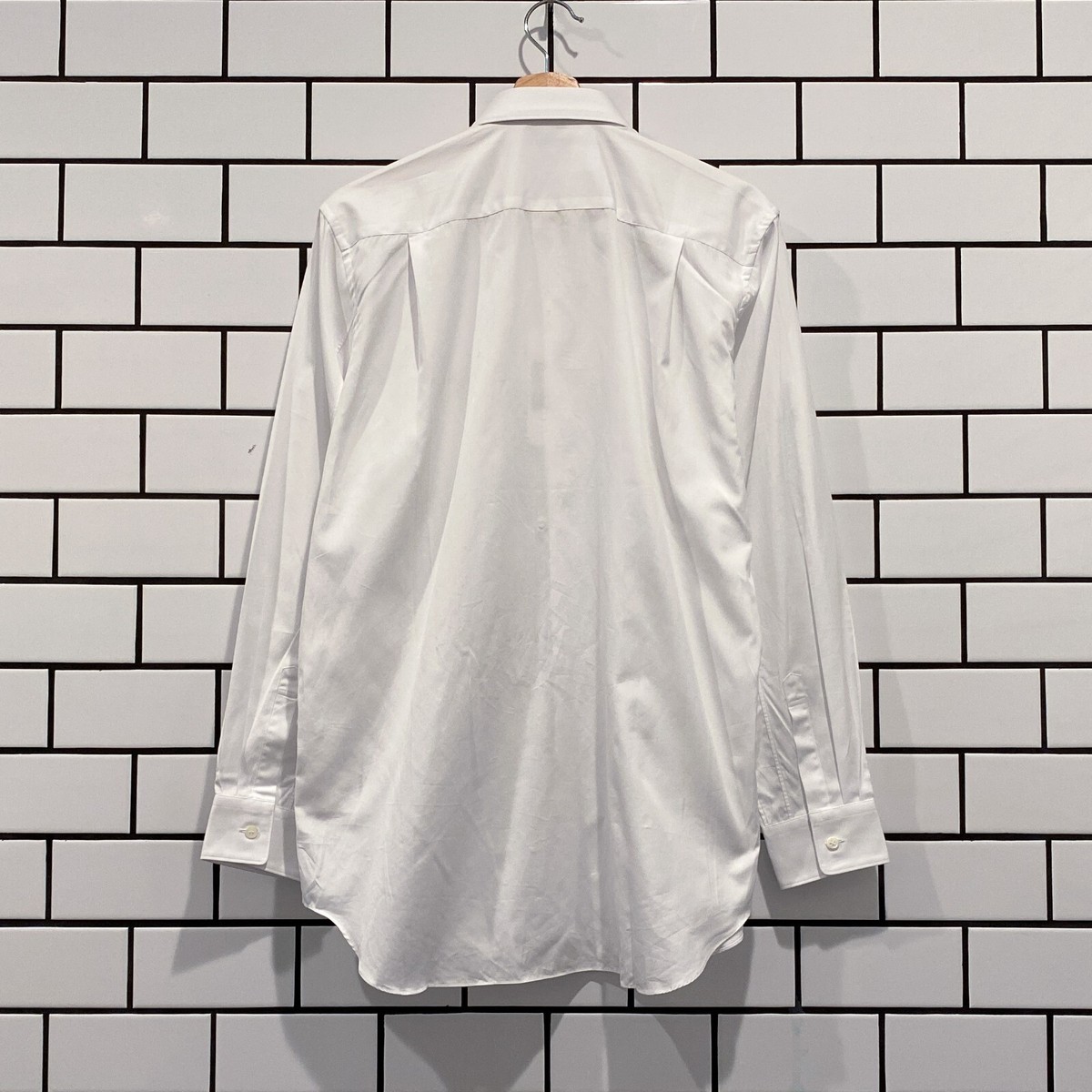 COMME DES GARCONS CDG PLAY RED EMBLEM BUTTON DOWN LS SHIRT COMME DES GARCONS CDG PLAY RED EMBLEM BUTTON DOWN LS SHIRT