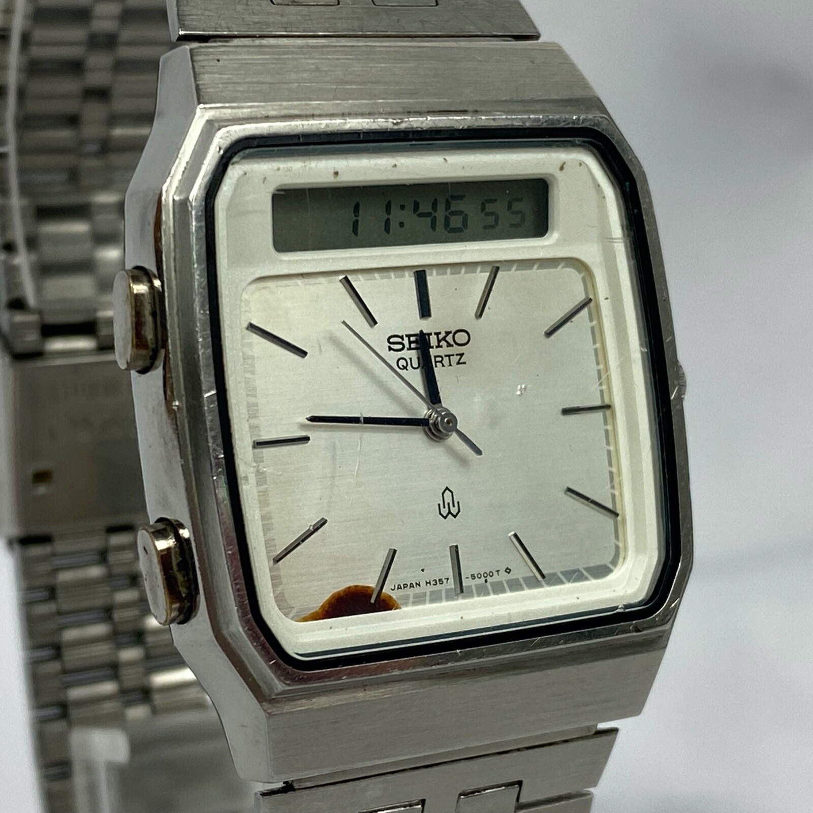 SEIKO Vintage Seiko H357 500A Quartz Japan Made Mens Watch Vintage 