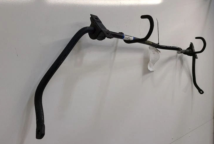 Barra estabilizadora trasera Ford Taurus 2014-2019 sedán Foto 2 de 3