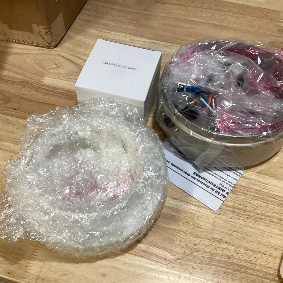 Fanimation Zonix 220V Kit de luces LED individuales para ventilador de techo exterior solamente - níquel - Imagen 4 de 4