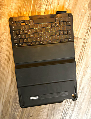 Apple Smart Keyboard A1772 für iPad Pro 10,5/iPad Air 3 QWERTZ Schwarz