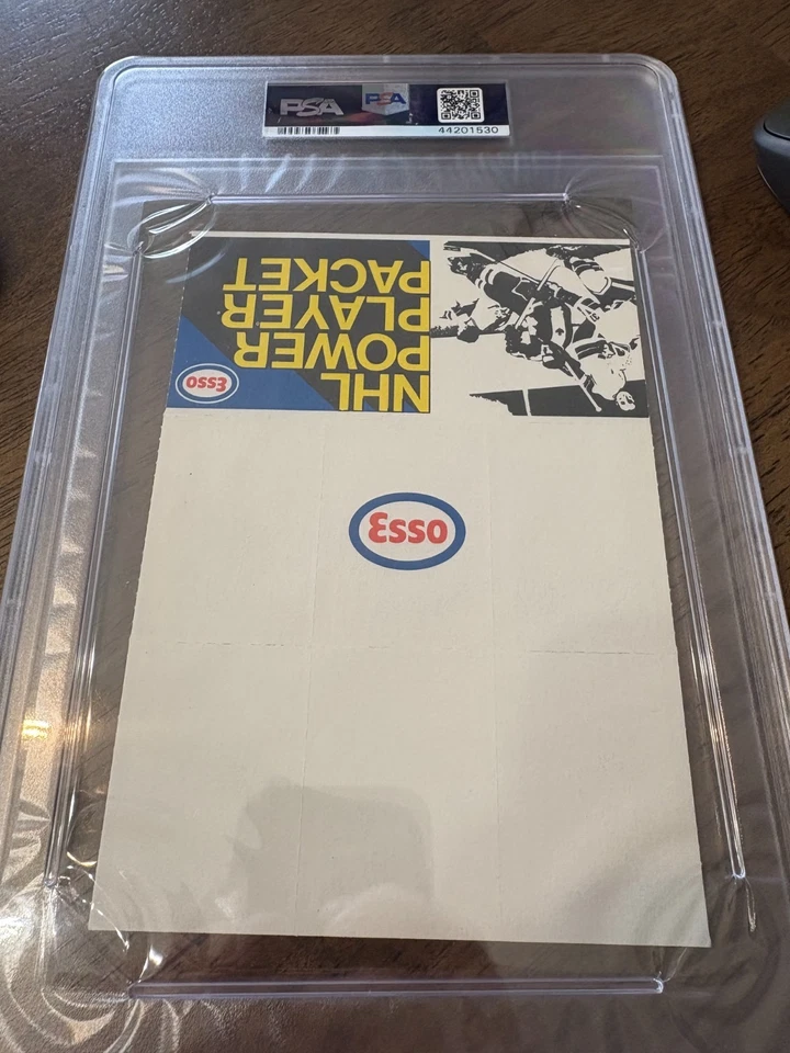 1970 Esso Power Players W/TAB PSA 8 Keith Magnuson (Correct) Guy  Lapointe Rare - Image 2 of 2