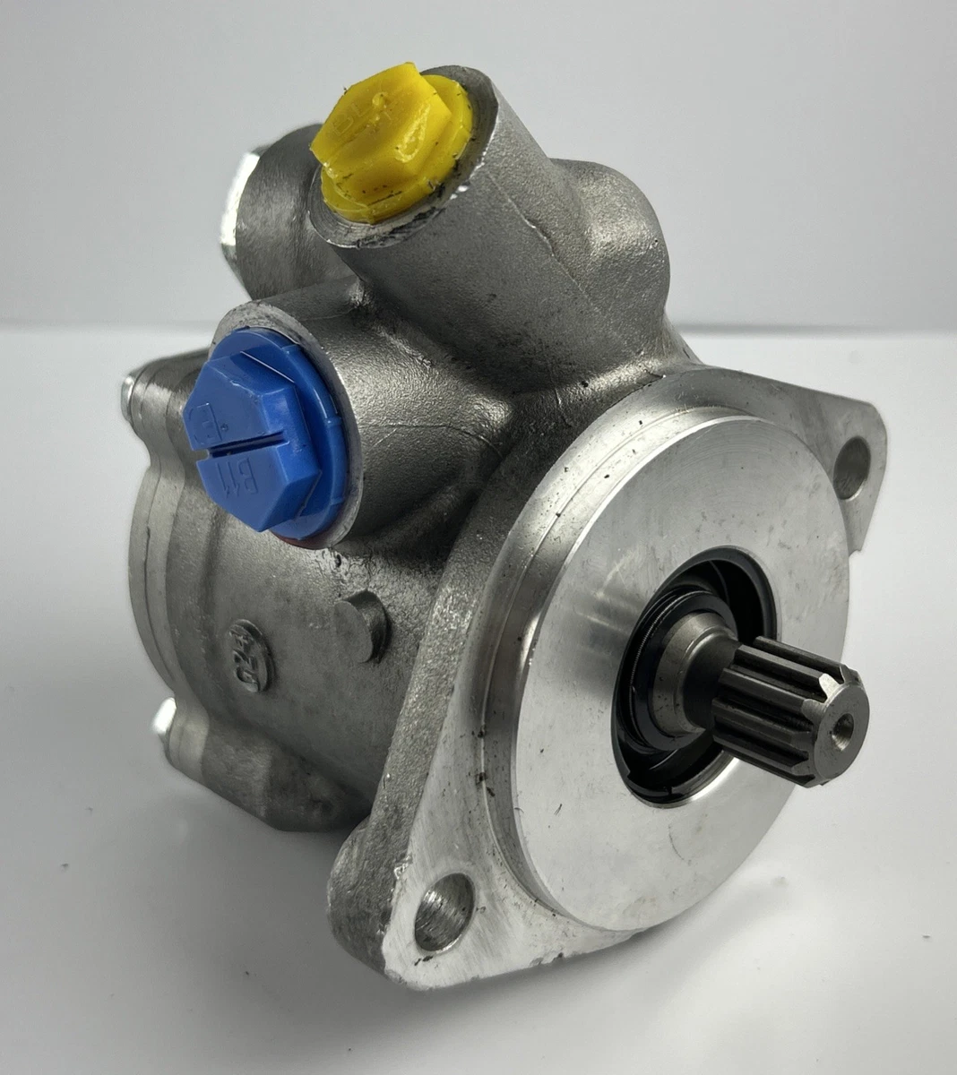 TRW OEM Power Steering Pump PEV1816-18R101 photo 1