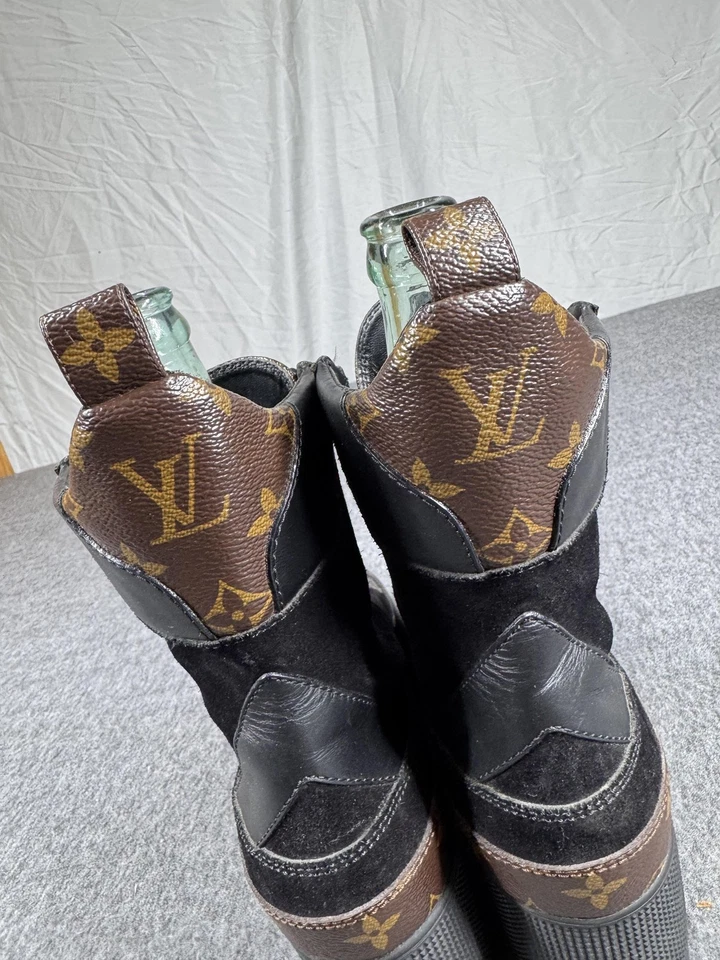 Louis Vuitton Boots Womens Size 38.5 EU Laureate Monogram Suede Leather Combat - Image 3 of 4