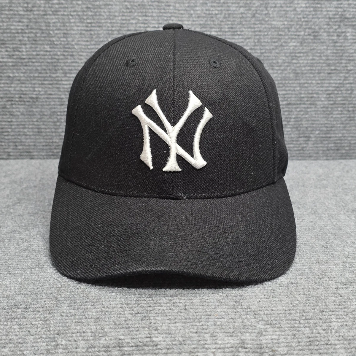 Cappello 47 Brand MLB New York Yankees Raised Basic Black - Fútbol Cappello 47 Brand MLB New York Yankees Raised Basic Black - Fútbol